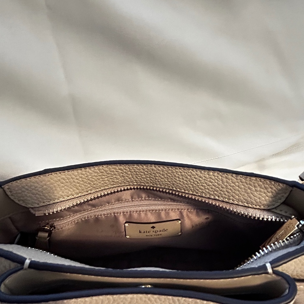 Kate Spade Dumpling Crossbody, Light Sand NWOT - Picture 3 of 8
